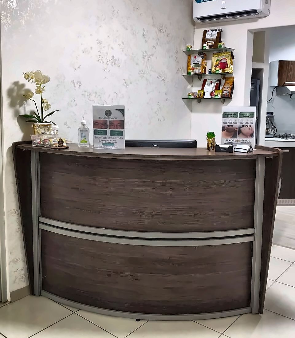 Recepción de Clínica Renacer
